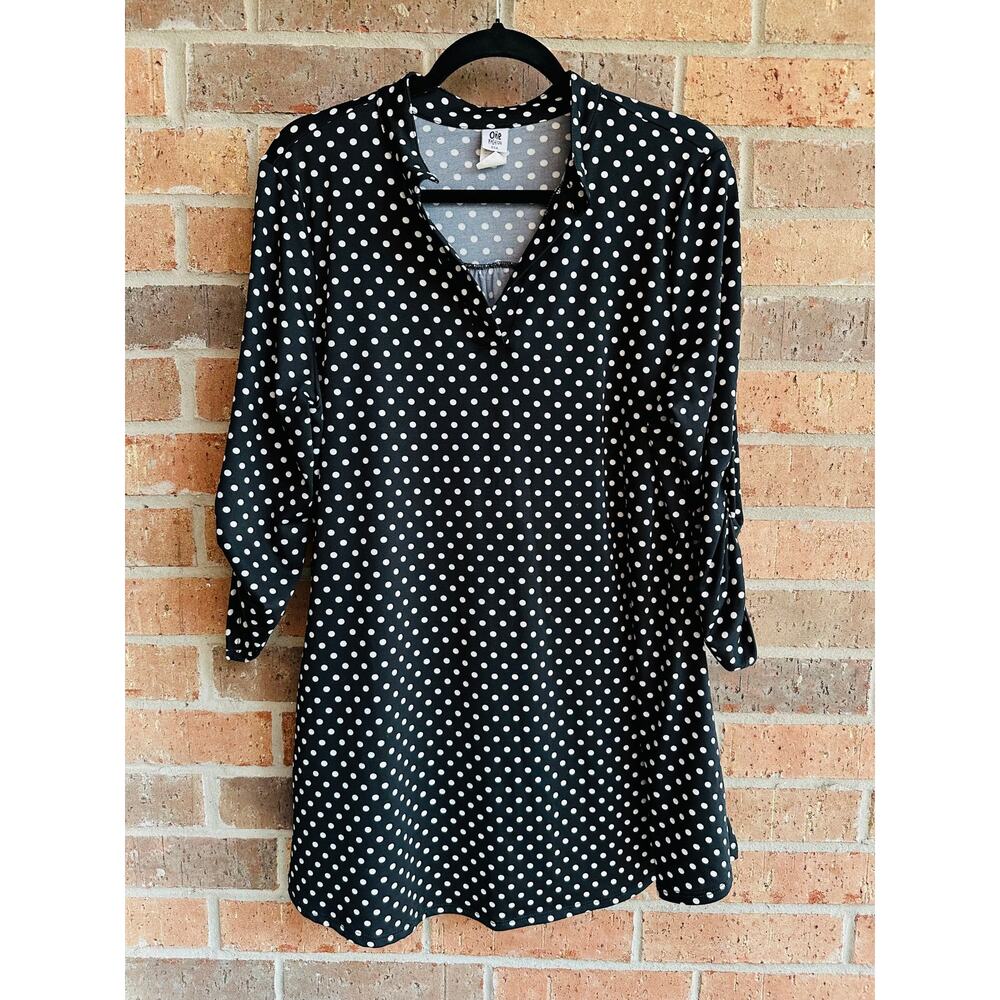 One Fashion U.S.A Polk a dot Blouse XL